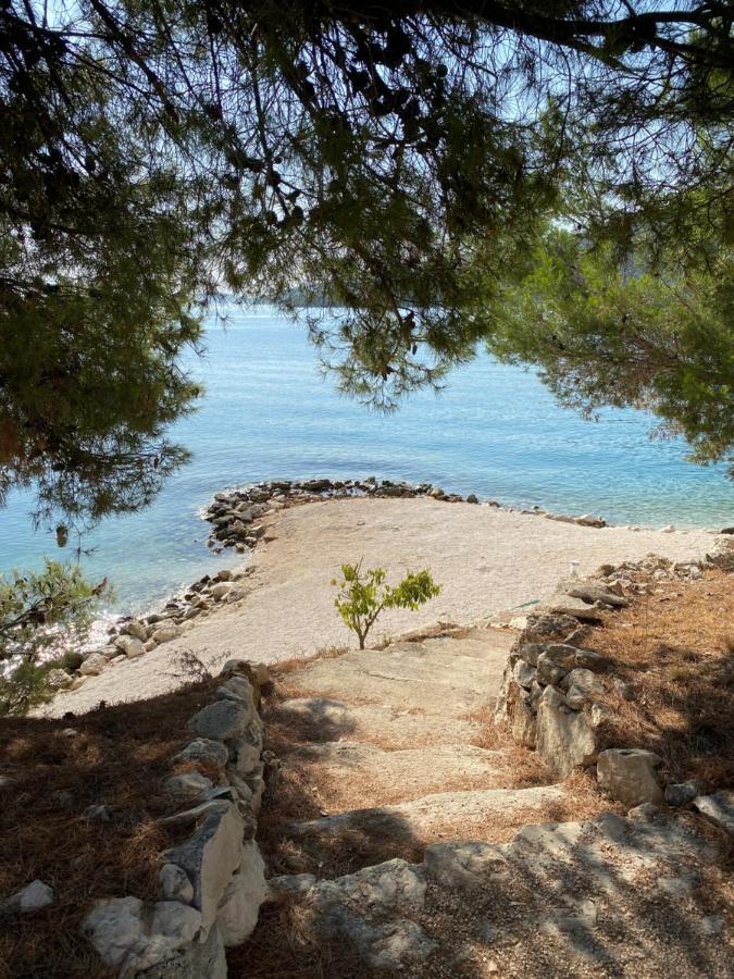 Villa Lovric มารีนา ภายนอก รูปภาพ